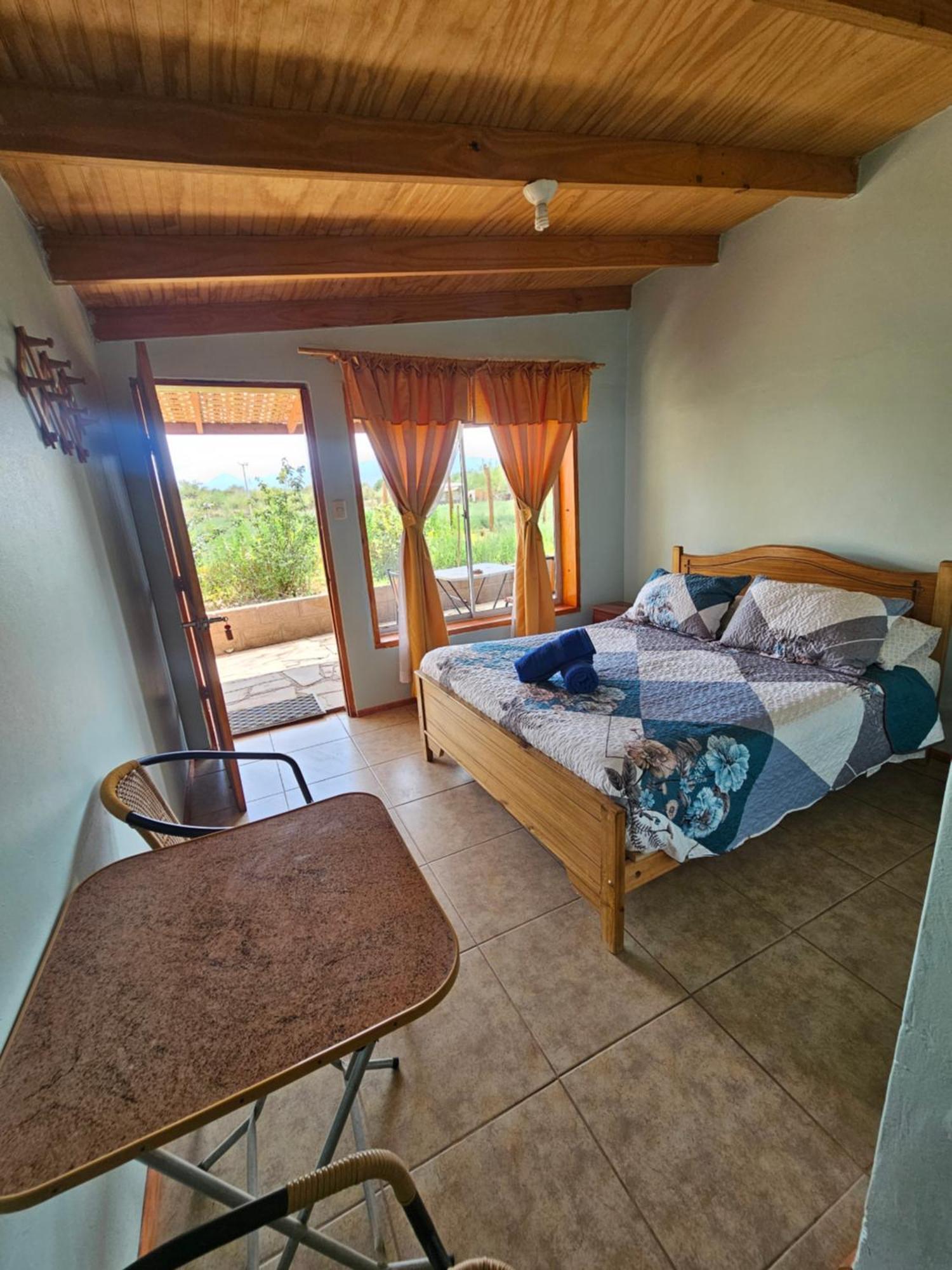 Hostal Casa Los Duendes ซานเปโดร เด อาตากามา ภายนอก รูปภาพ